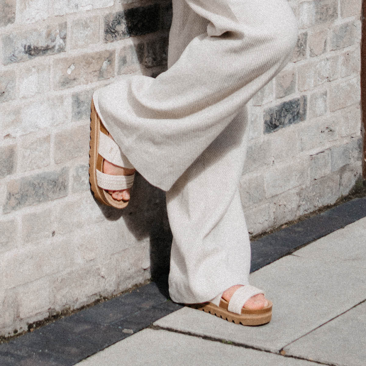 CI9861_CUSHIONVISTAHI_BRAID_WHITE_3.jpg