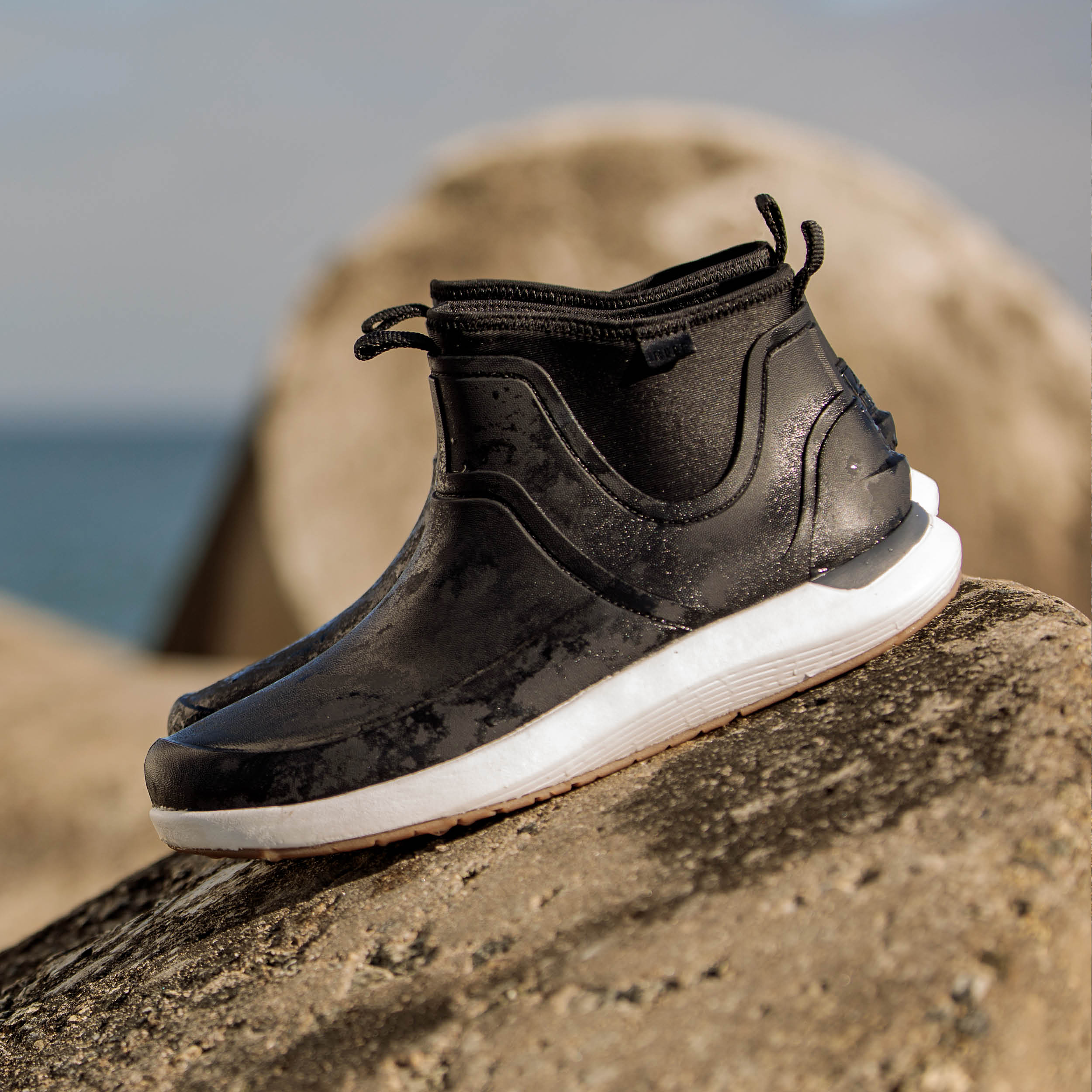 CJ5125_SWELLSOLE_SCALLYWAG_BLACK3-1.jpg