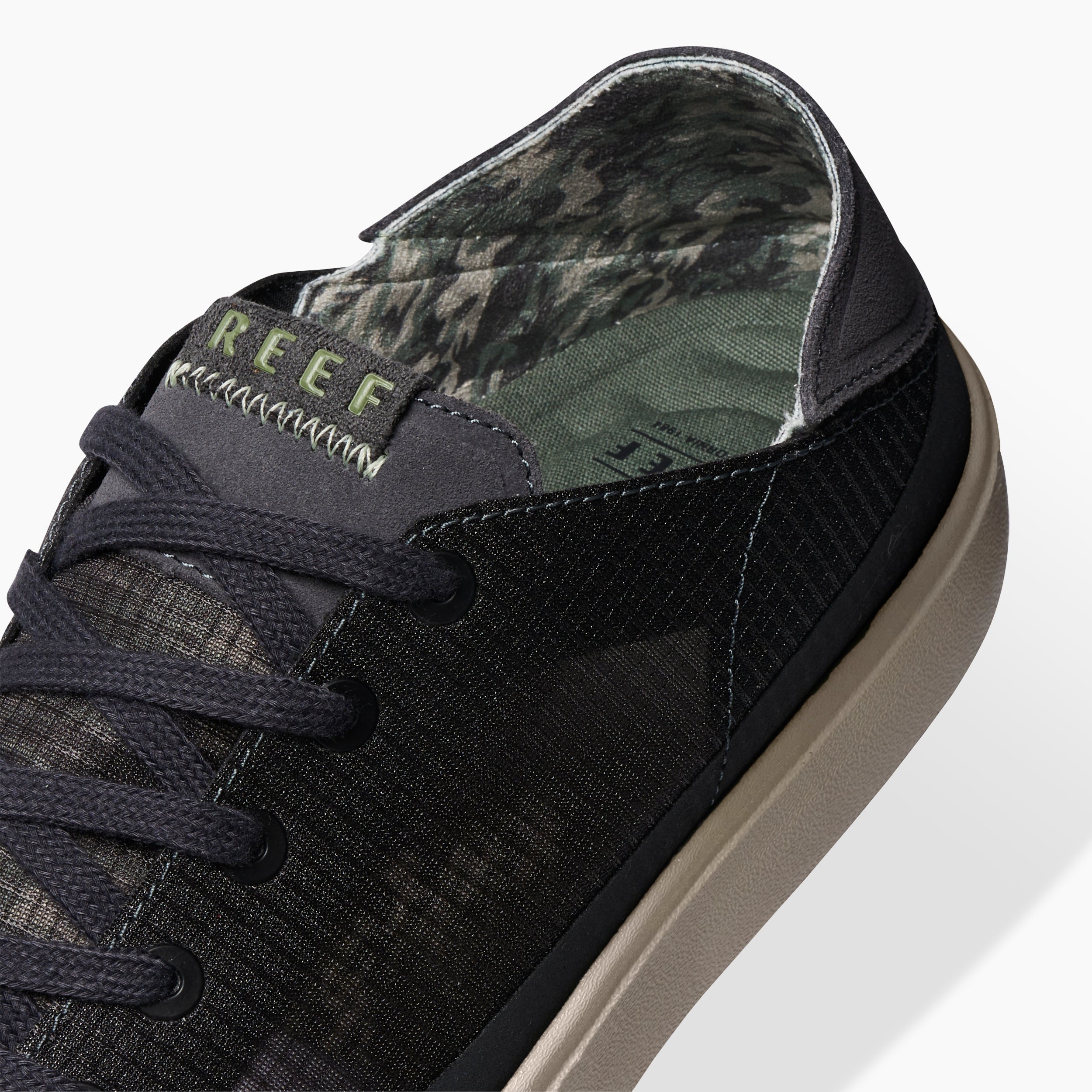 CJ6005_NAVIGATOR_GREY_CAMO_DTL2_Main.jpg