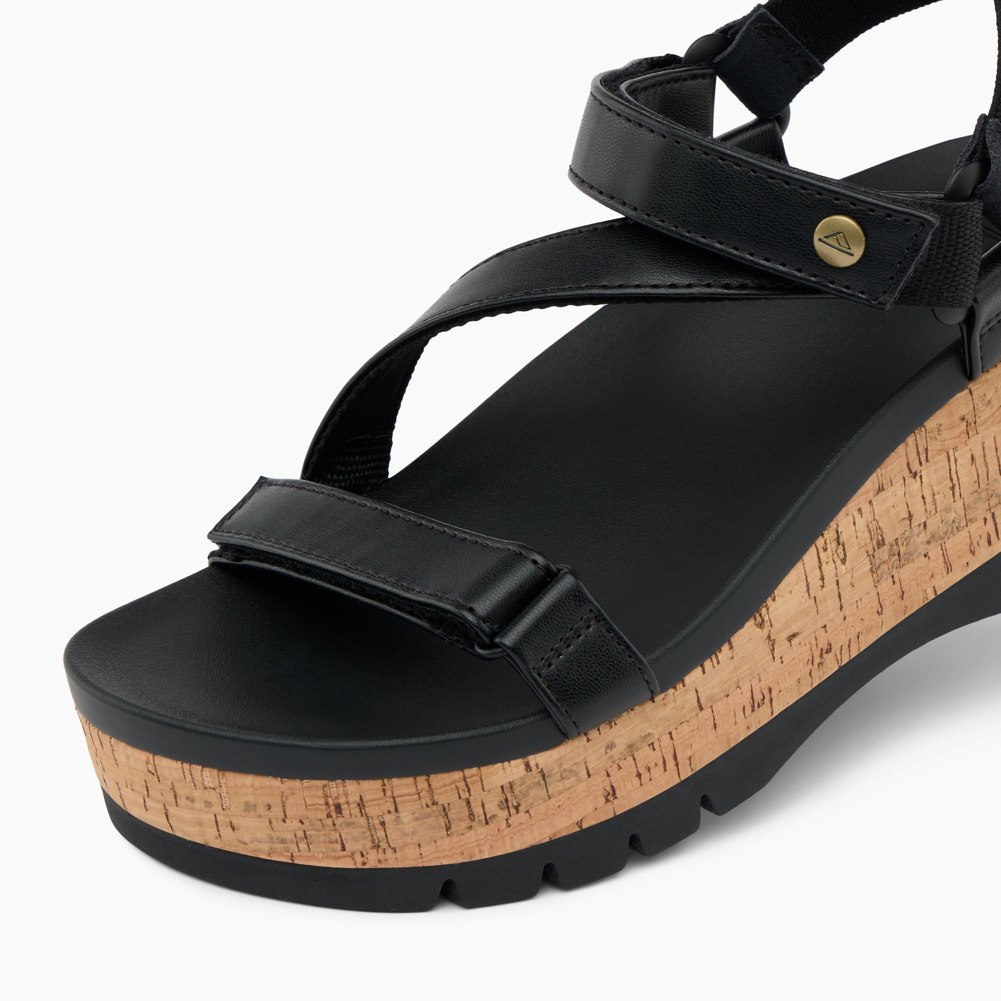 CJ6170_VISTA_HIGHER_LUNA_BLACK_CORK_DTL1_GB-2000x2000-1478e37_e94255bd-a2c8-4741-a5c6-fa3ac6f810bb.jpg