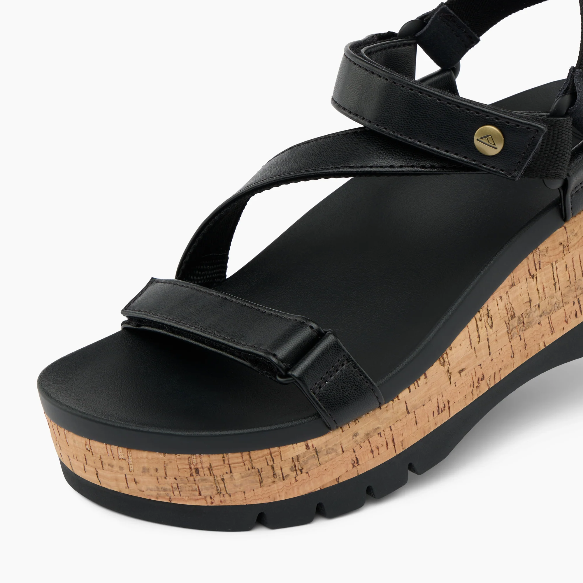 CJ6170_VISTA_HIGHER_LUNA_BLACK_CORK_DTL1_GB-2000x2000-1478e37_e94255bd-a2c8-4741-a5c6-fa3ac6f810bb.webp