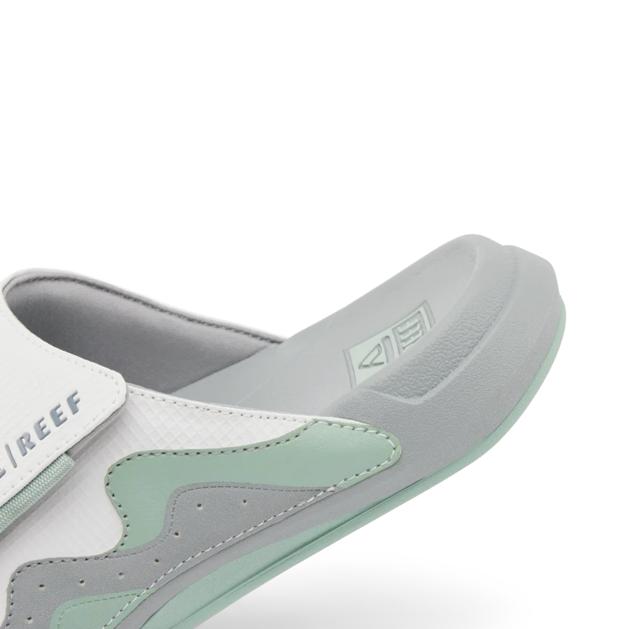 CJ6222_CRUISER_SLIDE_GREY_GREEN_DTL2_shadow-900x900-c4cc11b.webp