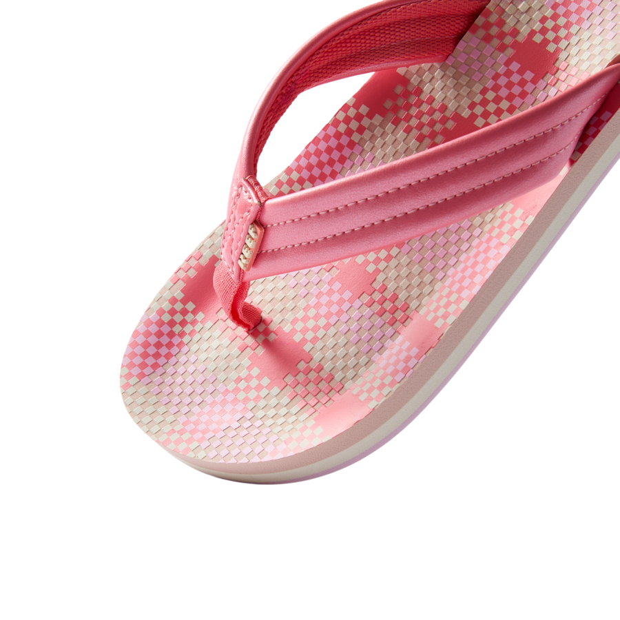 CJ6514_KIDSAHI_PINKPLAID_DTL1__SHADOW-900x900-c4cc11b.png