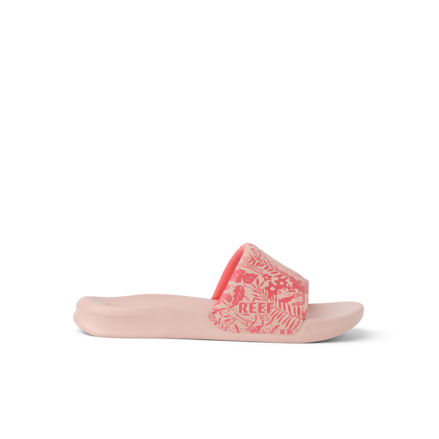 CJ6530_KIDSONESLIDE_FLOWERFIELD_RS_SHADOW-900x900-c4cc11b.png