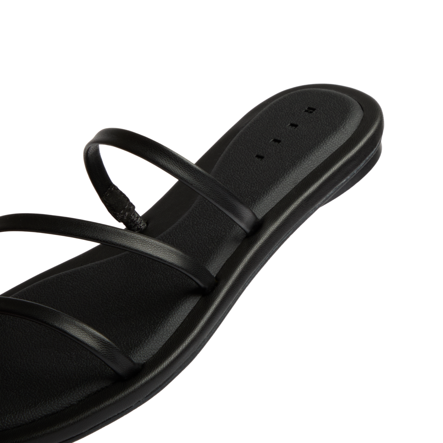 CJ6539_WILLOW_AVA_BLACK_DTL2_SHADOW-900x900-c4cc11b.png