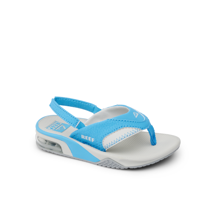CJ6638_LITTLE_FANNING_LIGHT_GREY_LIGHT_BLUE_MAIN_shadow-900x900-c4cc11b-1.png