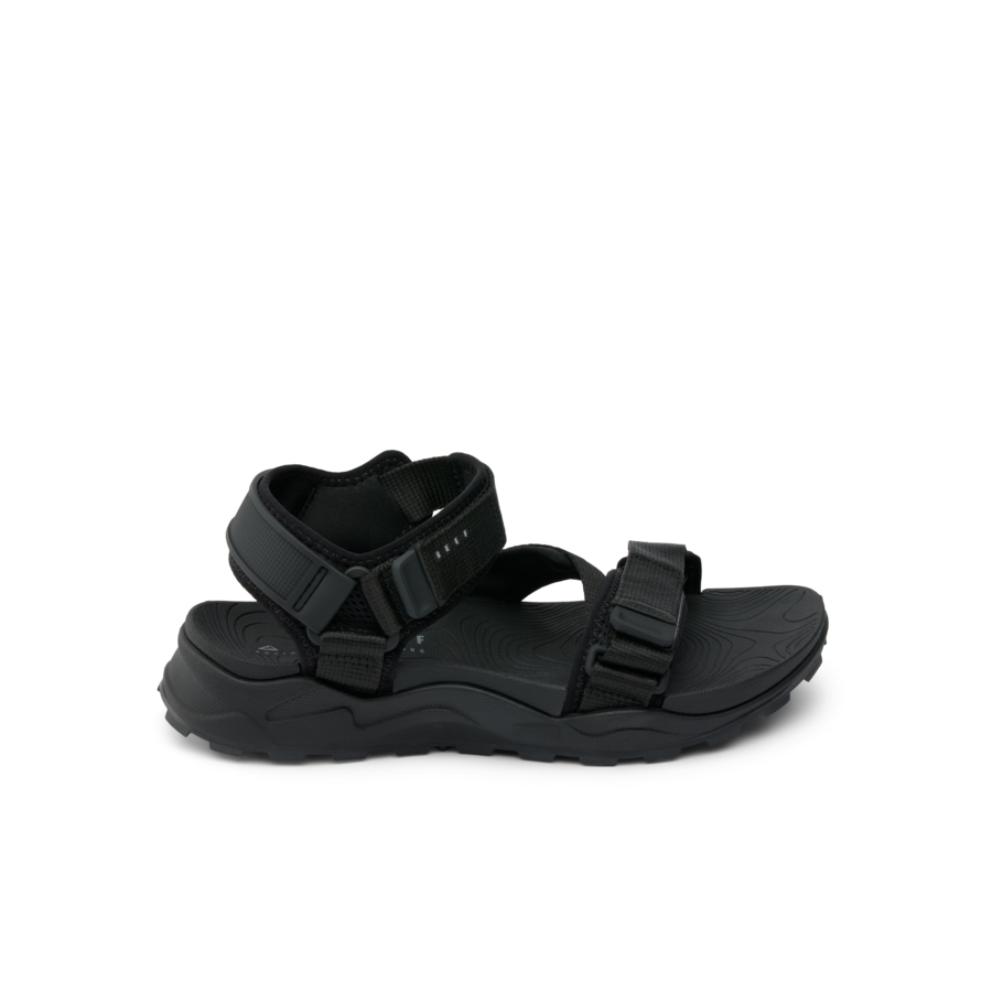 CJ6766_CROSS_SHORE_BLACK_RS_shadow-900x900-c4cc11b.png