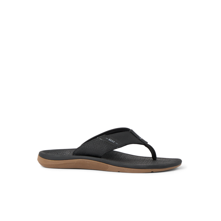CJ6786_KIDS_SANTA_ANA_BLACK_RS-900x900-c4cc11b.png