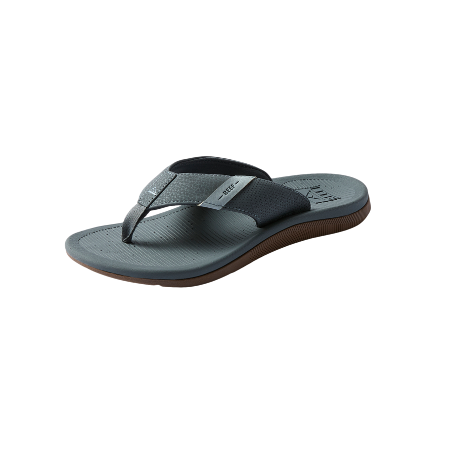 CJ6787_KIDSSANTAANA_GREY_LS__SHADOW-900x900-c4cc11b.png