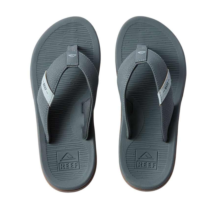CJ6787_KIDSSANTAANA_GREY_TOP__SHADOW-900x900-c4cc11b.png