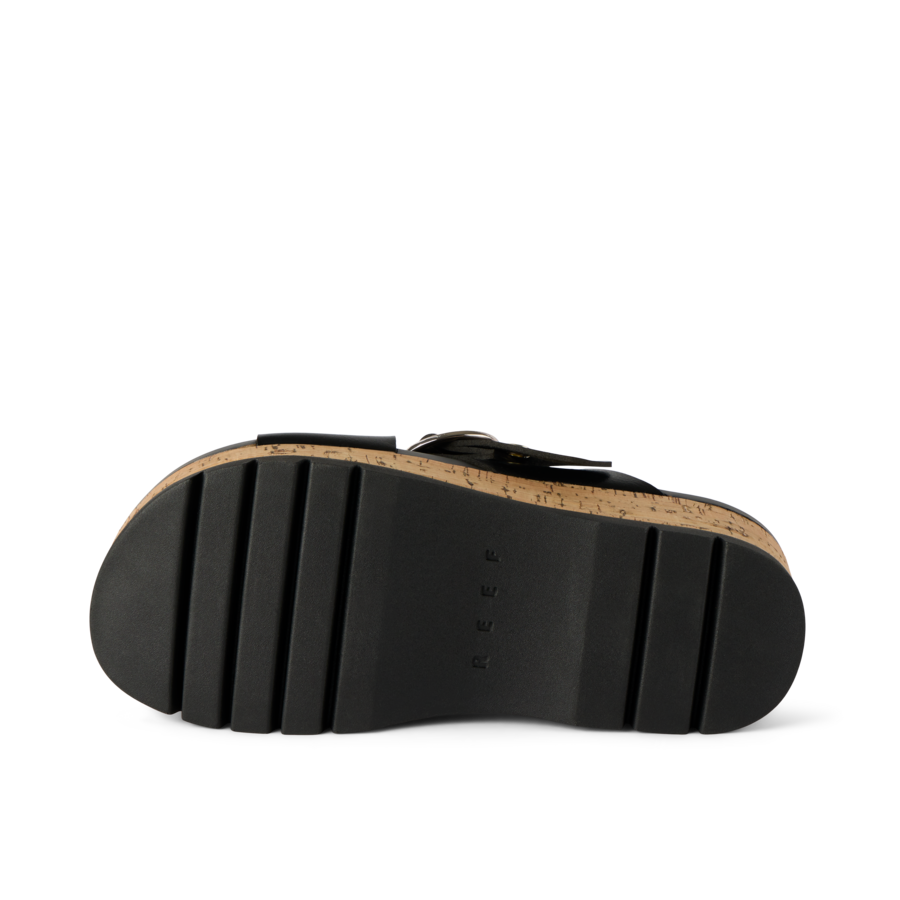 CJ7133_VISTA_HIGHER_GIA_BLACK_CORK_O_shadow-900x900-c4cc11b.png