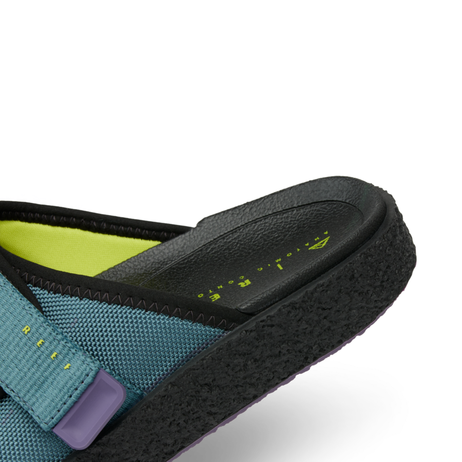 CJ7136_MONTAUK_OCEANLIMEPURPLE_DTL2_png-900x900-c4cc11b.png