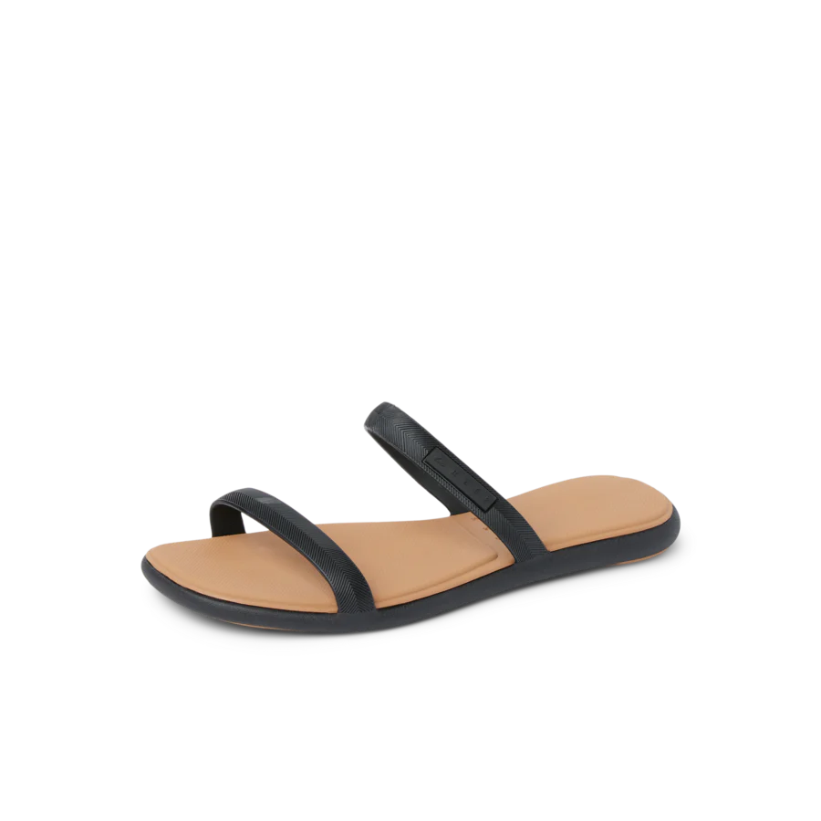 CJ7163_WILLOWMARINA_BLACKTAN_LS_SHADOW-900x900-c4cc11b.webp