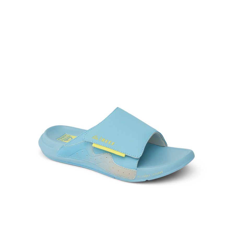 CJ7256_SWELL_CRUISER_SLIDE_LIGHT_BLUE_YELLOW_MAIN-900x900-c4cc11b.png