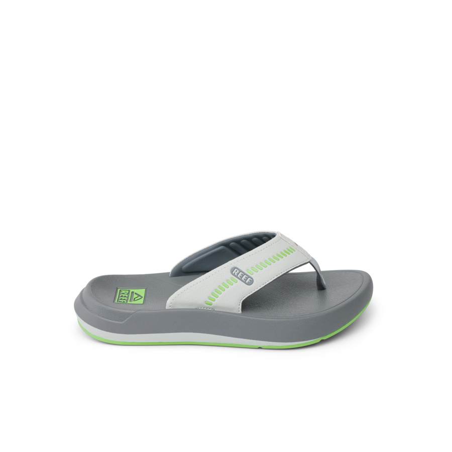 CJ7258_SWELLSOLE_CRUISER_GREY_BRIGHT_GREEN_RS-900x900-c4cc11b.png