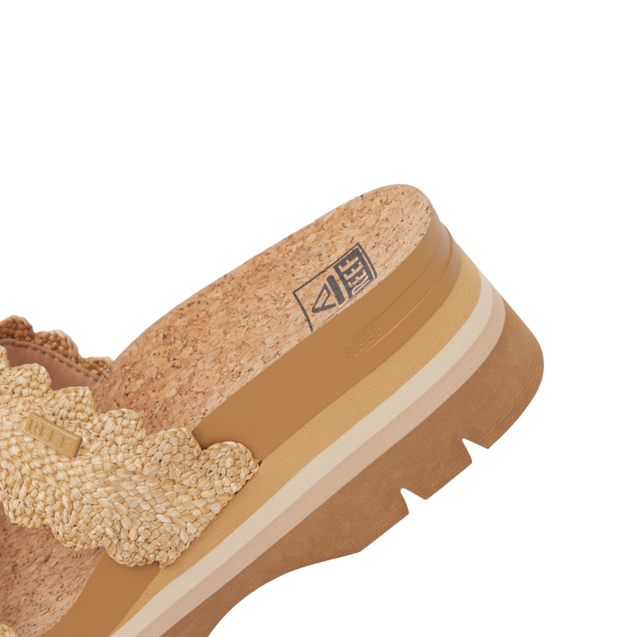 CJ7282_CUSHION_VISTA_HIGHER_SCALOP_TAN_DTL2-900x900-c4cc11b_1.png
