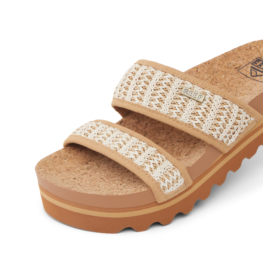 CJ7285_CUSHIONVISTAHI_TANVINTAGEWOVEN_DTL1-900x900-c4cc11b.png