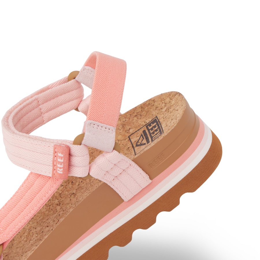 CJ7294_CUSHIONREMHI_CORALDUO_DTL2-900x900-c4cc11b.png