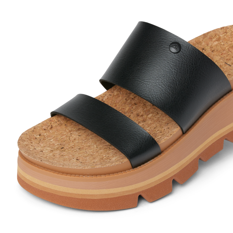 CJ7374_VISTA_LUXE_SIAA_BLACK_TAN_DTL1-900x900-c4cc11b.png