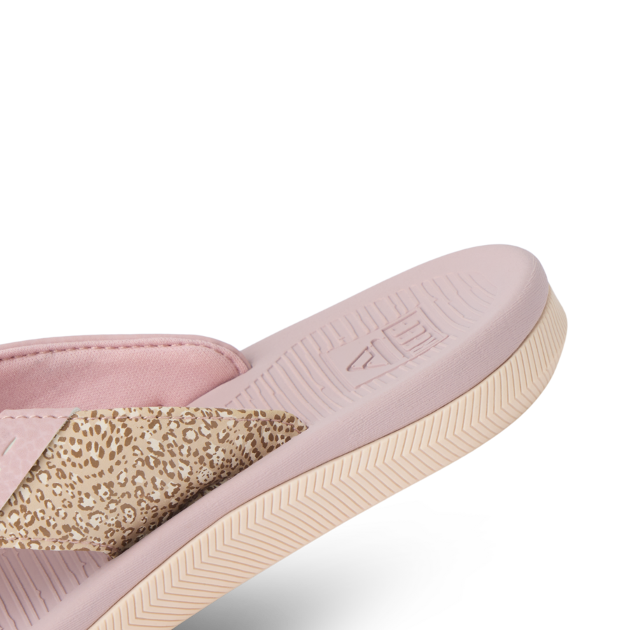 CJ7513_KIDS_SANTA_ANA_PALE_MAUVE_DTL2_SHADOW-900x900-c4cc11b.png