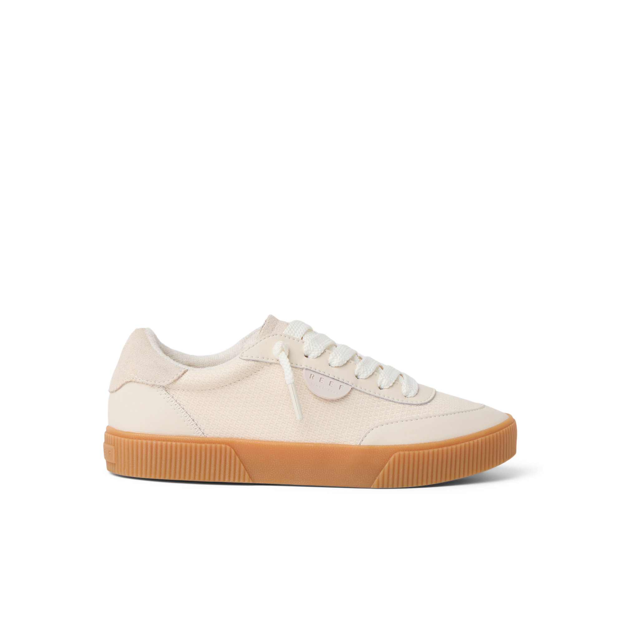 CJ7582_LAY_DAY_SEAS_VINTAGE_WHITE_RS_shadow_png-1.png