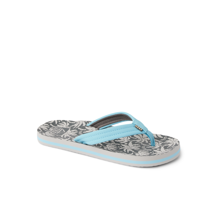 CJ7671_KIDS_AHI_LIGHT_BLUE_PALM_MAIN_SHADOW-900x900-c4cc11b.png