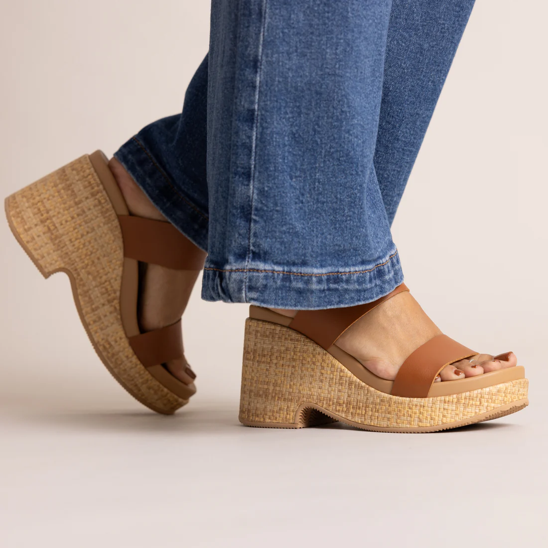 CJ7734_Sunset_Ibiza_Leather_Brown_4581-1800x1200-674bec2_1.webp