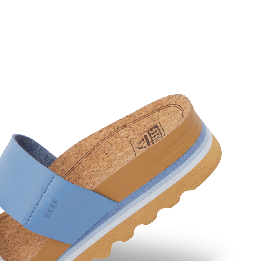 CJ7874_CUSHIONVISTAHI_BLUEDUOBRAID_DTL2-900x900-c4cc11b.png