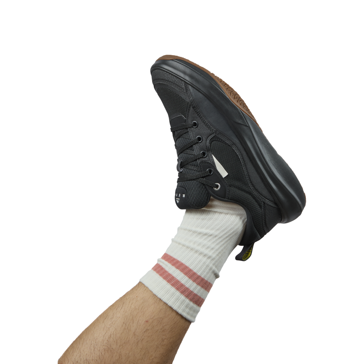 CJ7993_FANNING_BLACK_SILVER_ONBODY_TOEUP_3-1200x1200-28e5ebb.png