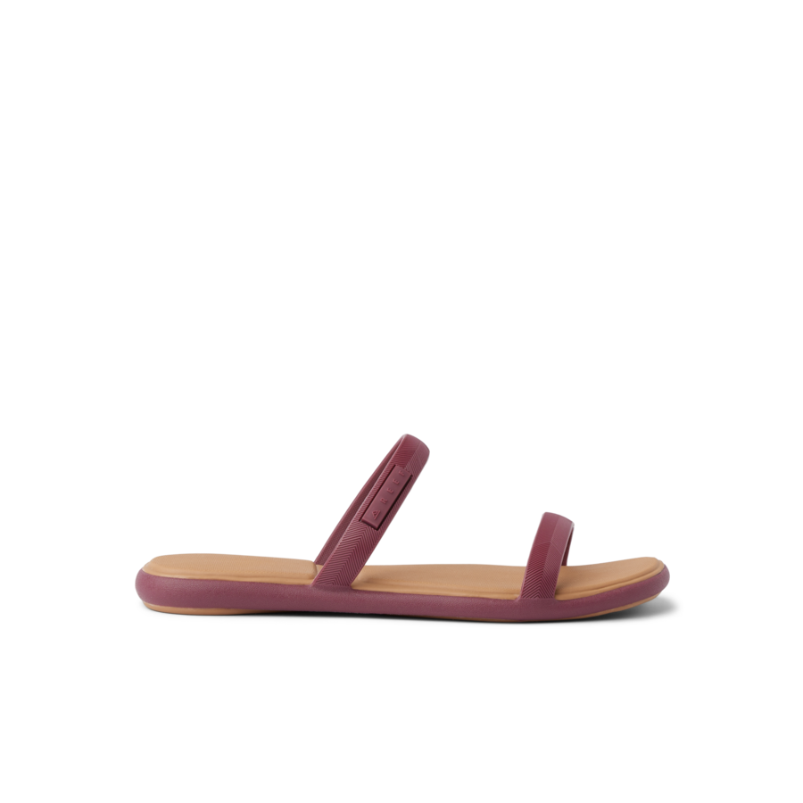 CJ8002_WATER_WILLOW_MARINA_CORDOVAN_RS_SHADOW-900x900-c4cc11b.png
