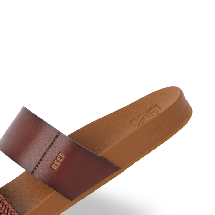 CJ8103_CUSHIONVISTA_ESPRESSOBRAID_DTL2_SHADOW-900x900-c4cc11b.png