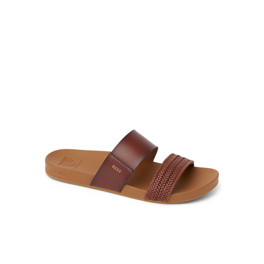 CJ8103_CUSHIONVISTA_ESPRESSOBRAID_MAIN_SHADOW-900x900-c4cc11b.png