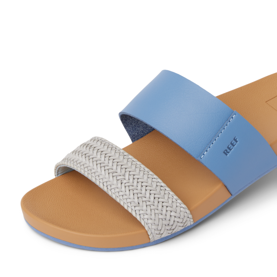 CJ8108_CUSHIONVISTA_BLUEDUOBRAID_DTL1_SHADOW-900x900-c4cc11b.png