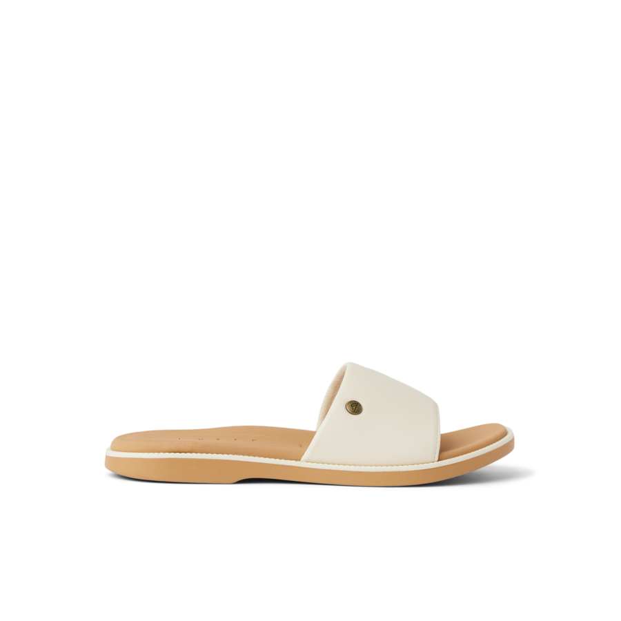 CJ8130_SUNNY_ARRIANAH_VINTAGE_TAN_RS_SHADOW-900x900-c4cc11b_1.png