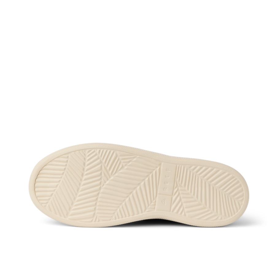CJ8202_REEF_NEPTUNE_BLACK_ZEBRA_O_SHADOW-900x900-c4cc11b.png