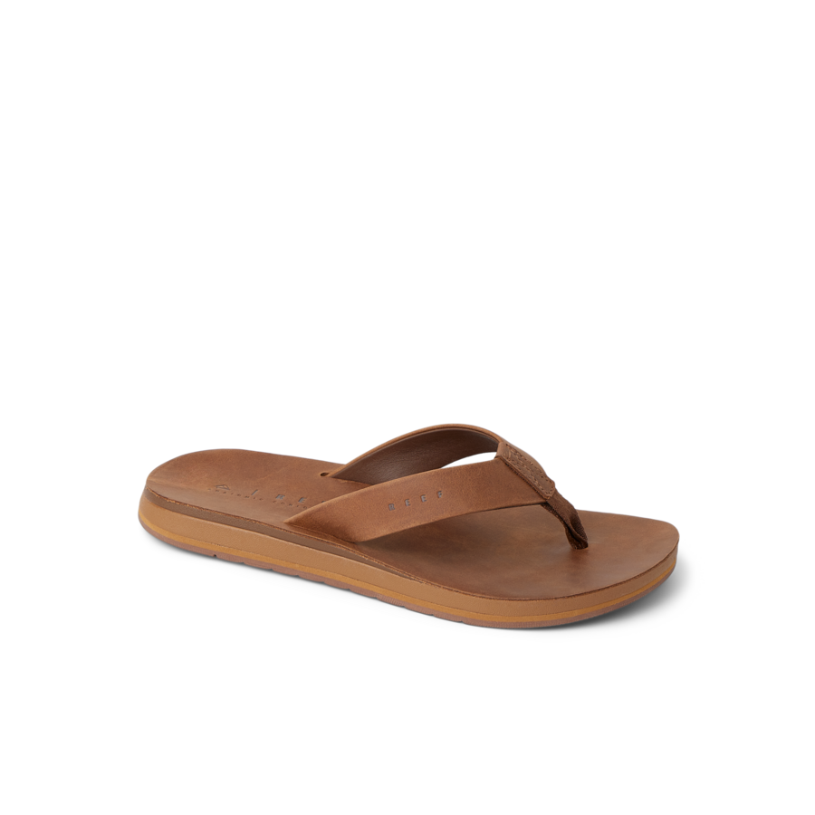CJ8316_OJAI_CLASSIC_DARK_BROWN_MAIN_SHADOW-900x900-c4cc11b.png