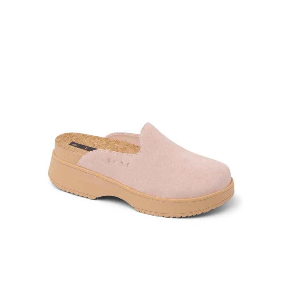 CJ8747_VISTA_SKYE_CAMEO_ROSE_SUEDE_MAIN_SHADOW-900x900-c4cc11b_1.png