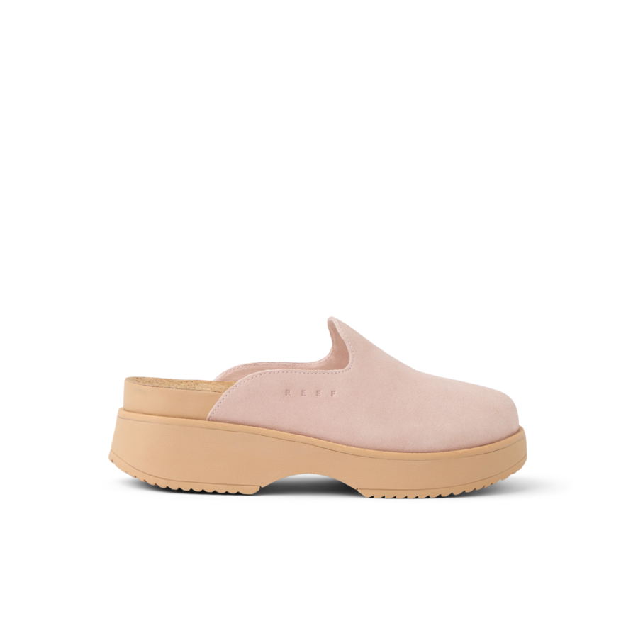 CJ8747_VISTA_SKYE_CAMEO_ROSE_SUEDE_RS_SHADOW-900x900-c4cc11b.png