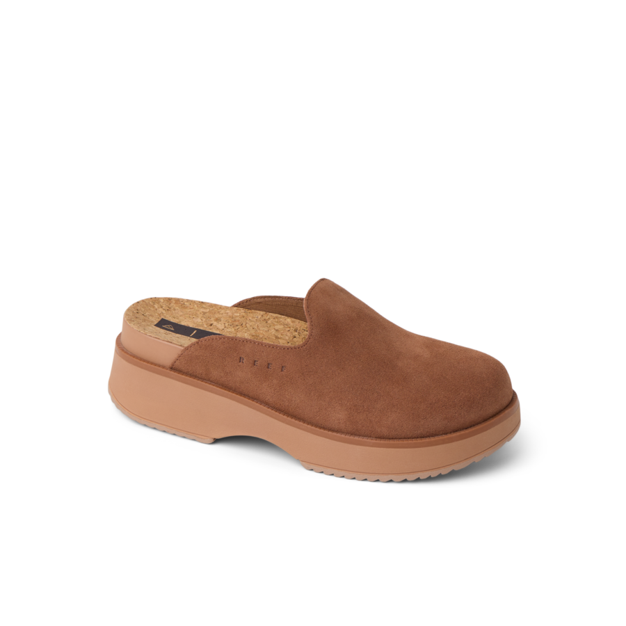 CJ8748_VISTA_SKYE_WALNUT_SUEDE_MAIN_SHADOW-900x900-c4cc11b-1.png