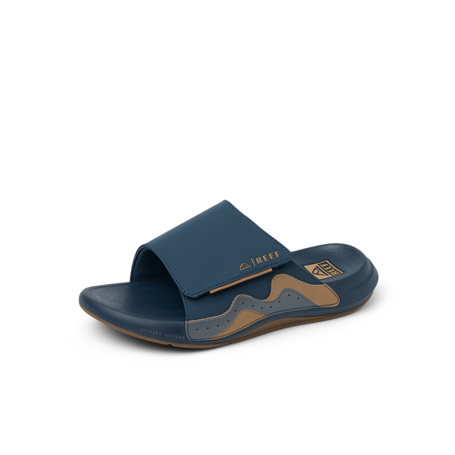 CJ8915_SWELL_CRUISERSLIDE_NAVY_GUM_GREY_LS_SHADOW-900x900-c4cc11b.png