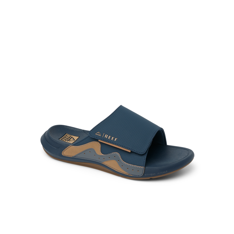 CJ8915_SWELL_CRUISERSLIDE_NAVY_GUM_GREY_MAIN_SHADOW-900x900-c4cc11b.png