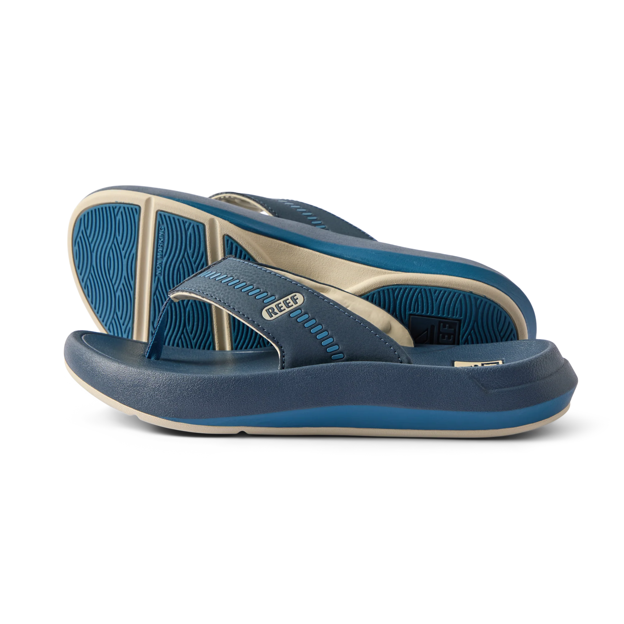 CJ9033_SWELLSOLE_CRUISER_MIDNIGHT_NAVY_9335_WB-2500x2500-83e7224_1.webp