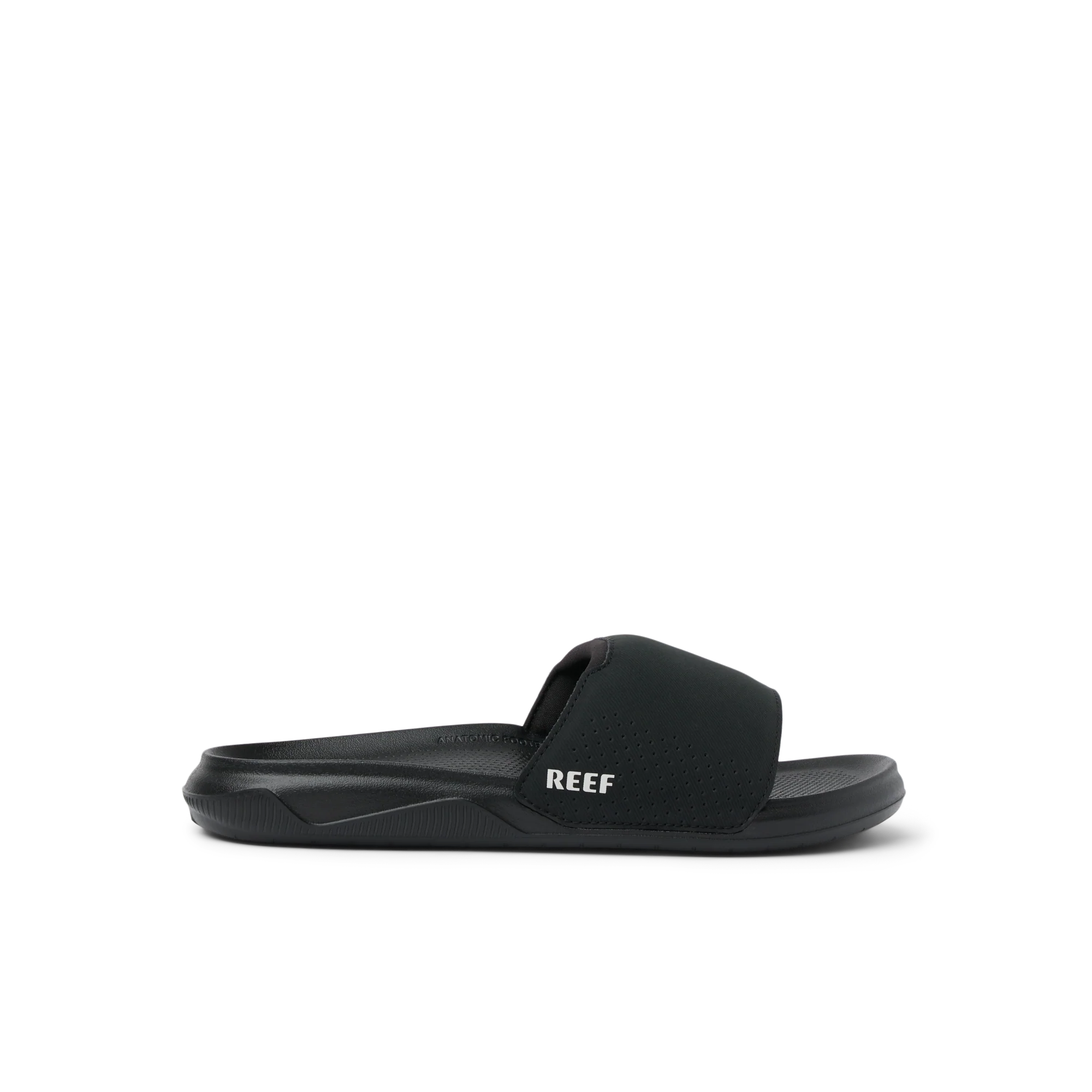 CJ9070_TAILSLIDE_BLACK_RS_SHADOW.webp