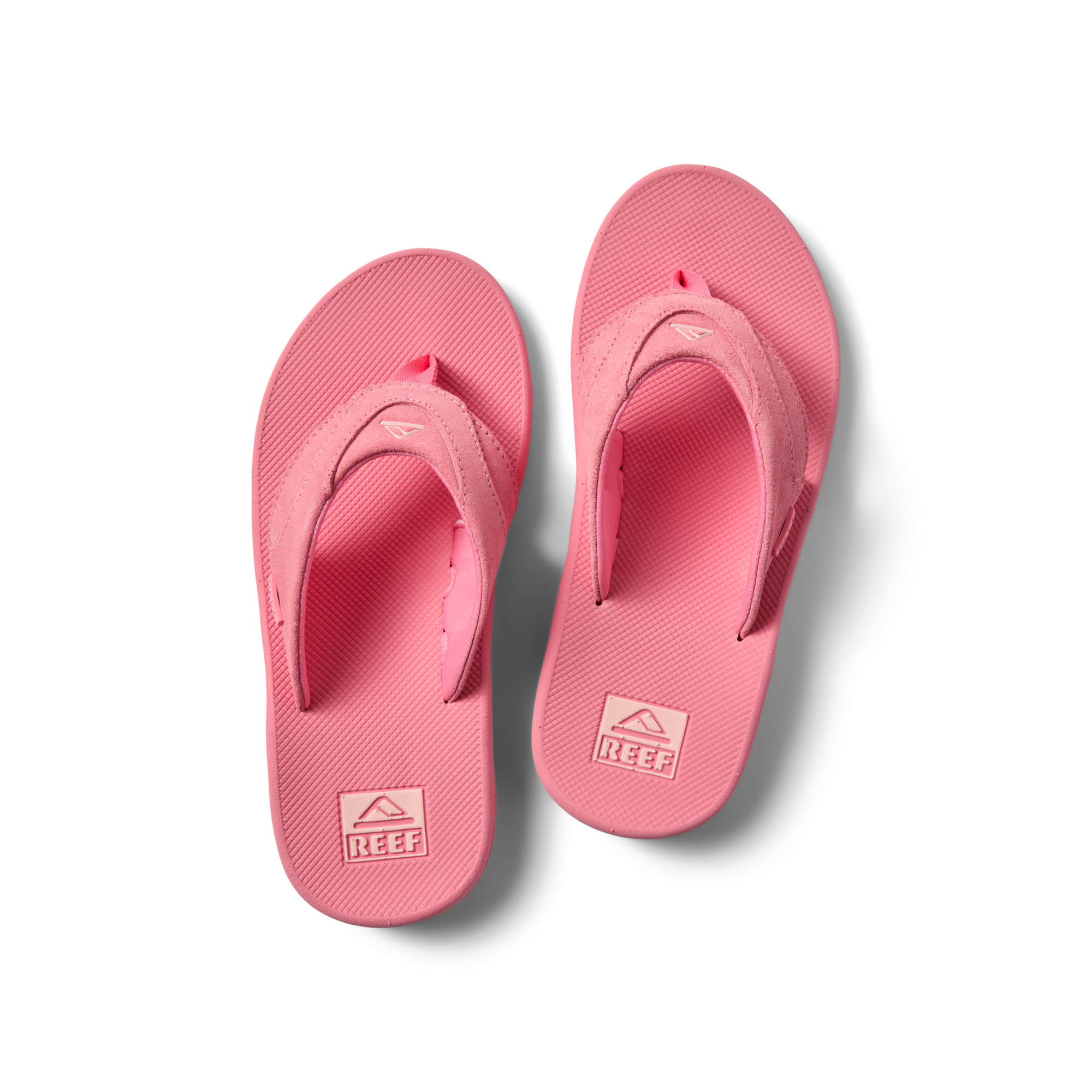 FANNING_STRAWBERRY_SUEDE_CJ8457_2832-2000x2000-064a3d6-1.png