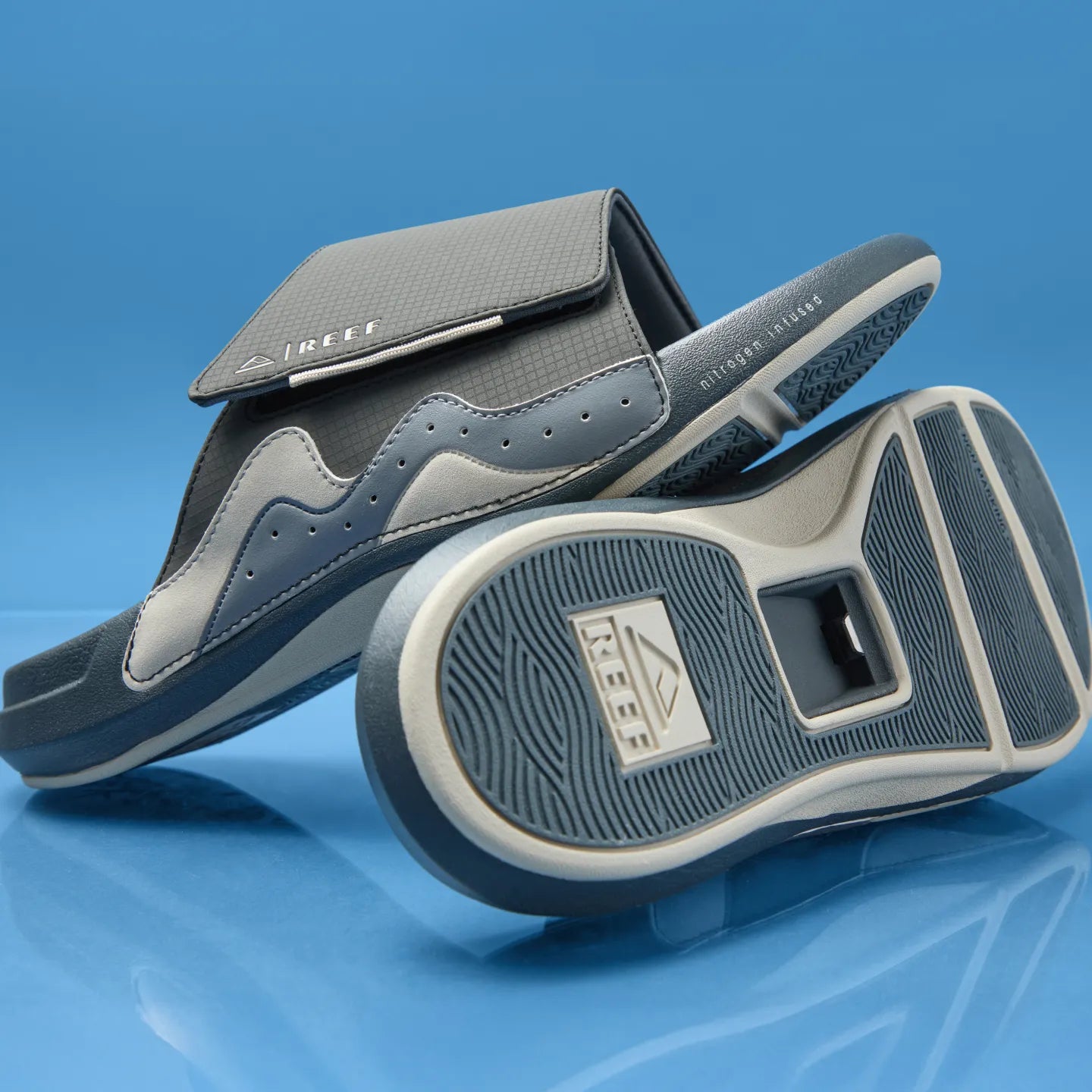 LB-CRUISER_SLIDE_DEEP_GREY-1.jpg