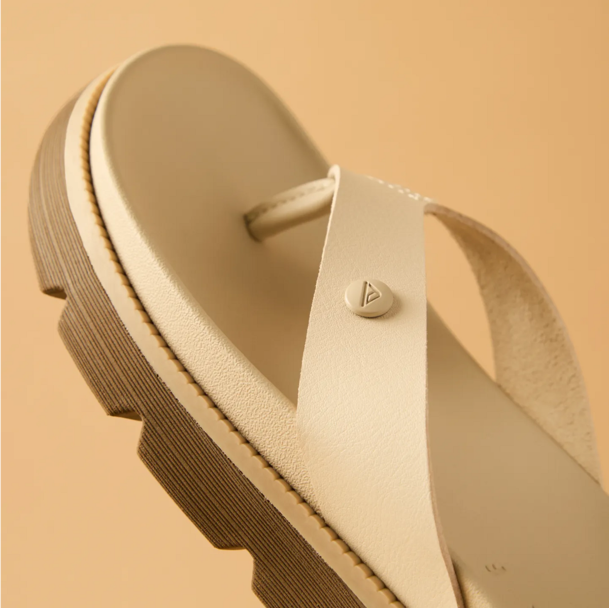 LB-VIVIANAHH_Oasis-2-1200x1199-47fd851.png