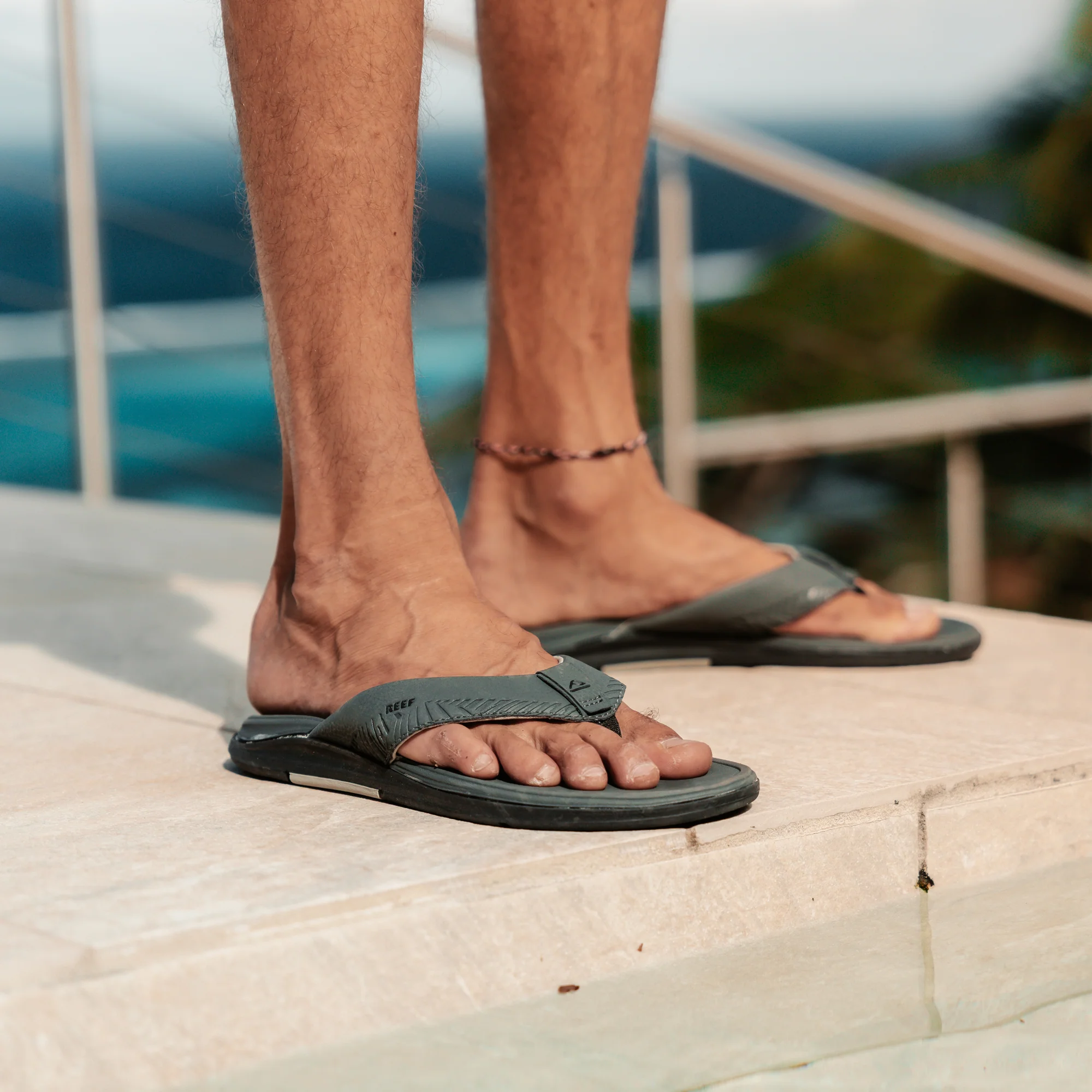 OFFSHORE_GREY_BLACK_TAN_CJ6776_-90-2000x3000-e95106e_1.webp