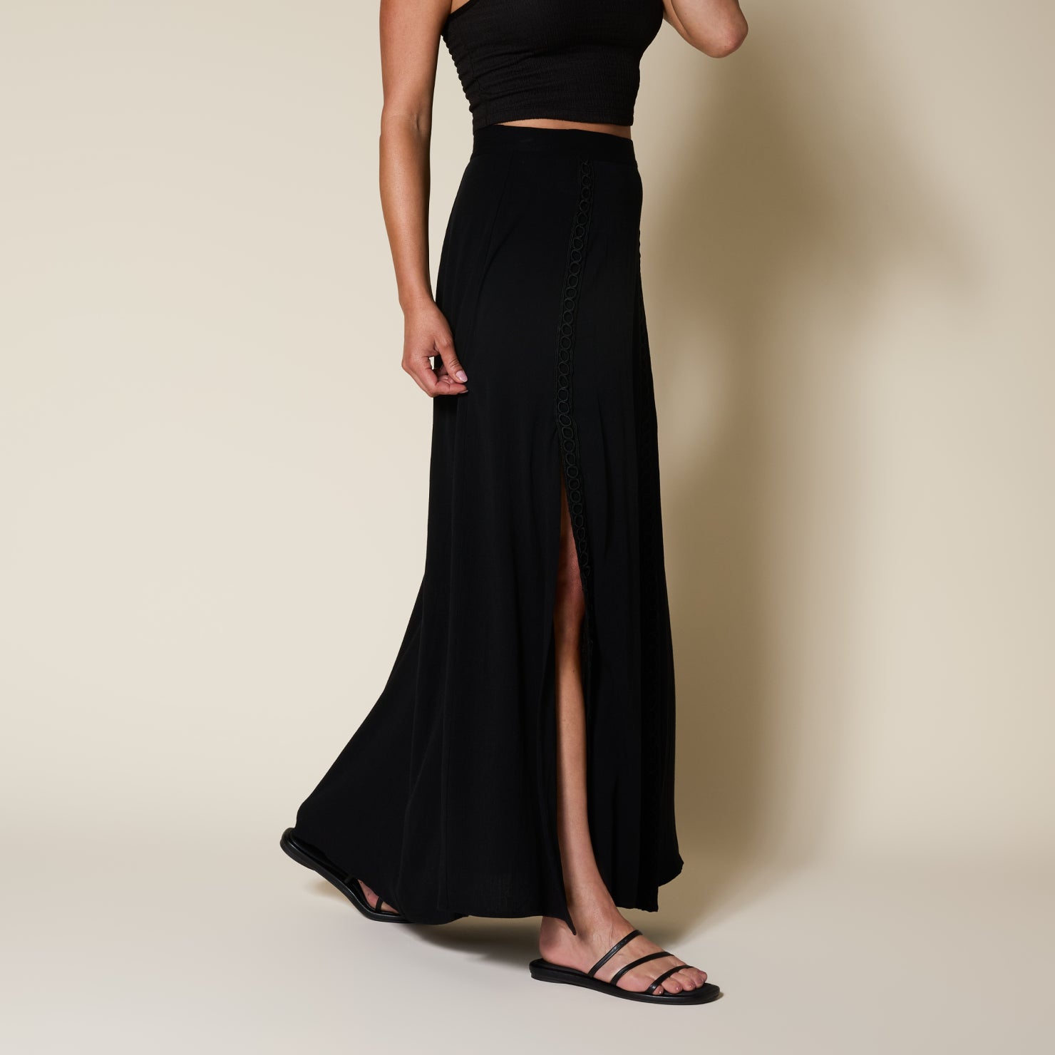 PDP-Ava-Black-PDPALT-1-1.jpg