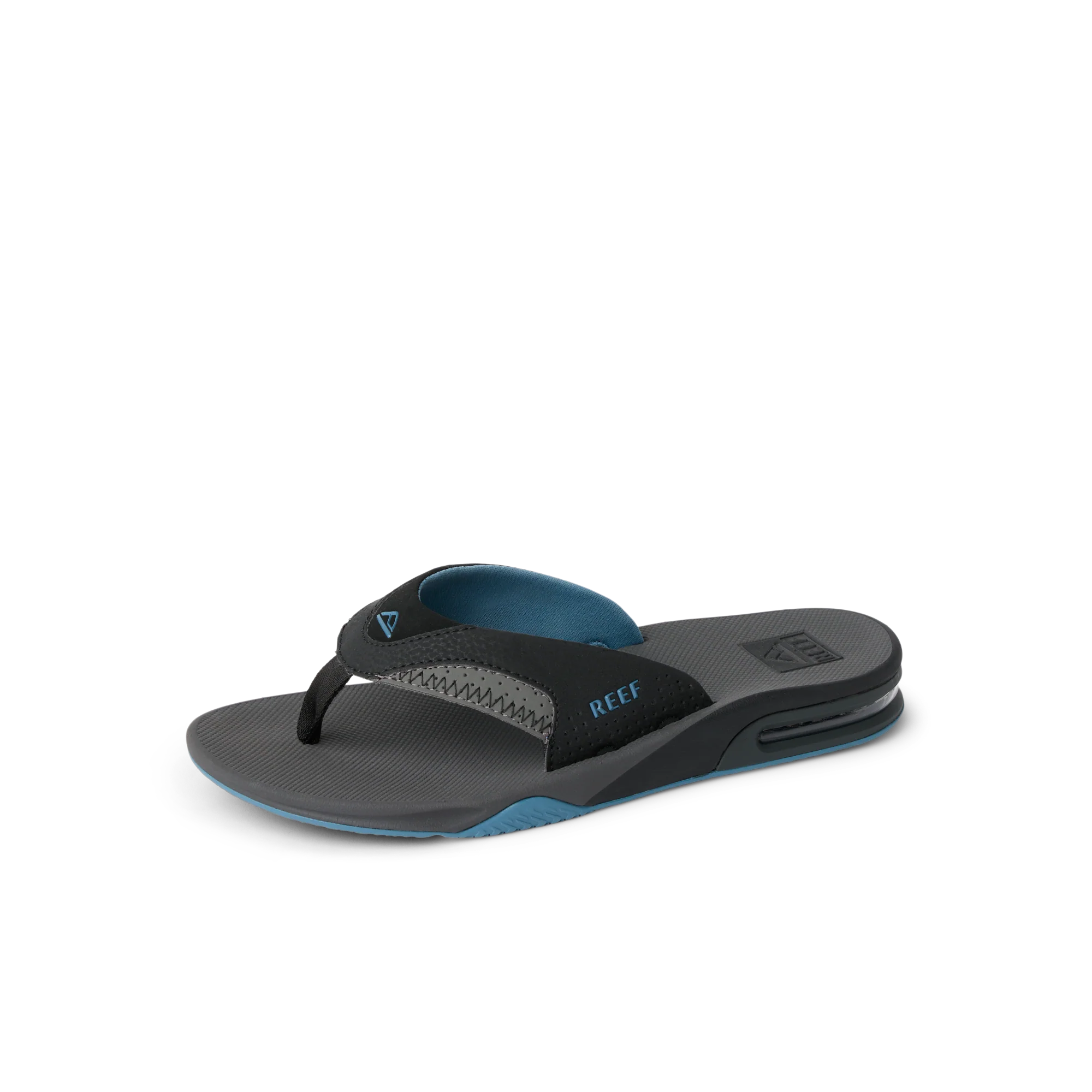 RF002026GLB_FANNING_GREY_LIGHT_BLUE_LS_SHADOW.webp