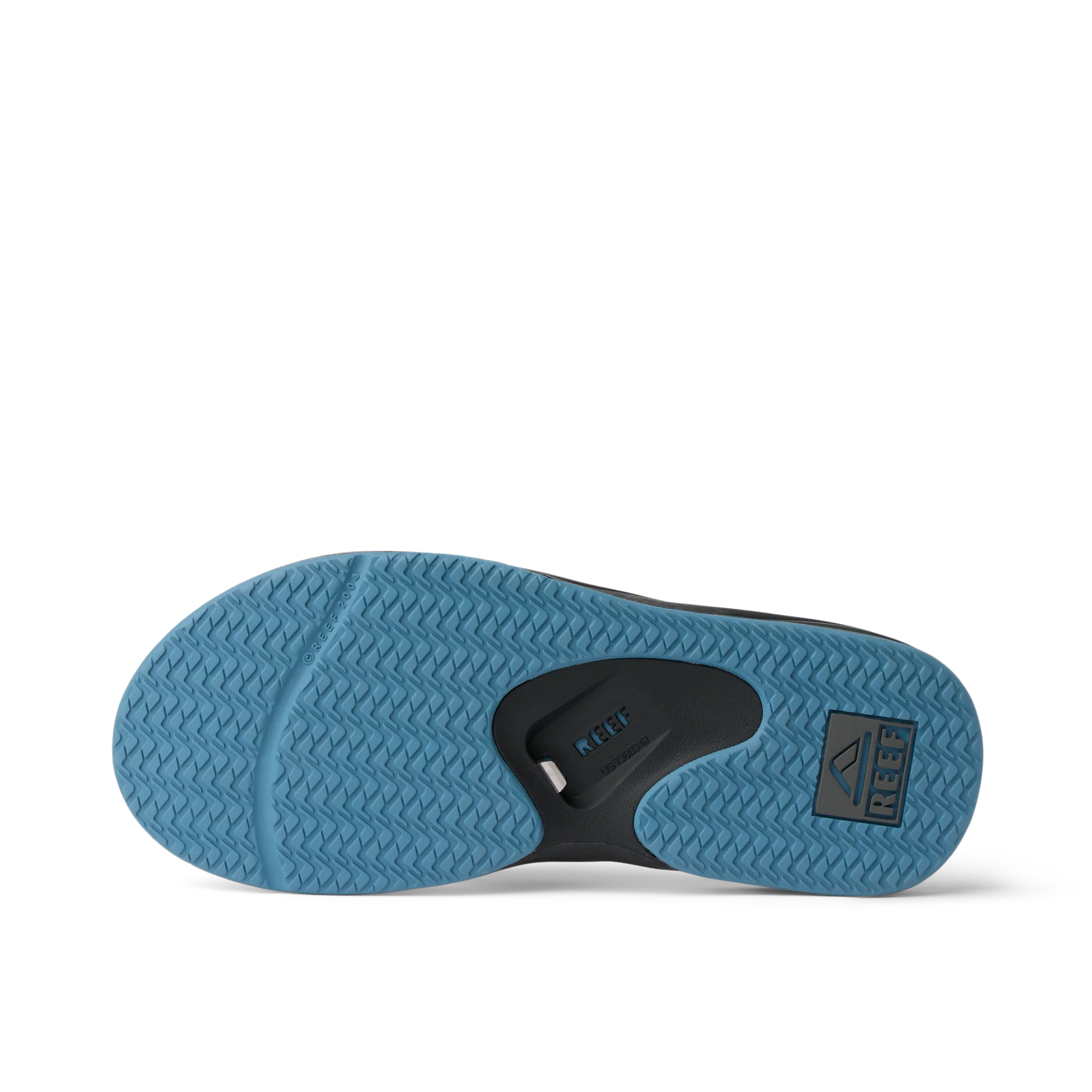 RF002026GLB_FANNING_GREY_LIGHT_BLUE_O_SHADOW.webp